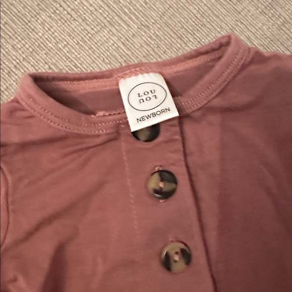 LOU LOU Mauve Set Newborn - Picture 2 of 3